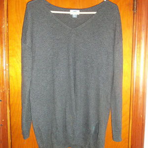Gray Old Navy Sweatshirt